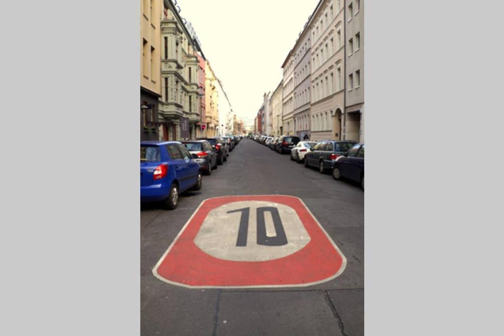 Mitten In Mitte, Ideal Fur Familien